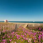 Aphrodite Village 아파트 루케이트